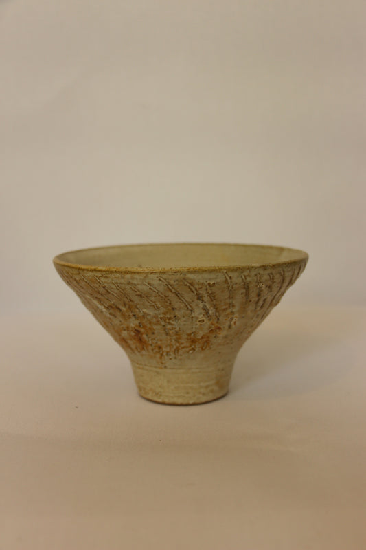 M0025 white bowl